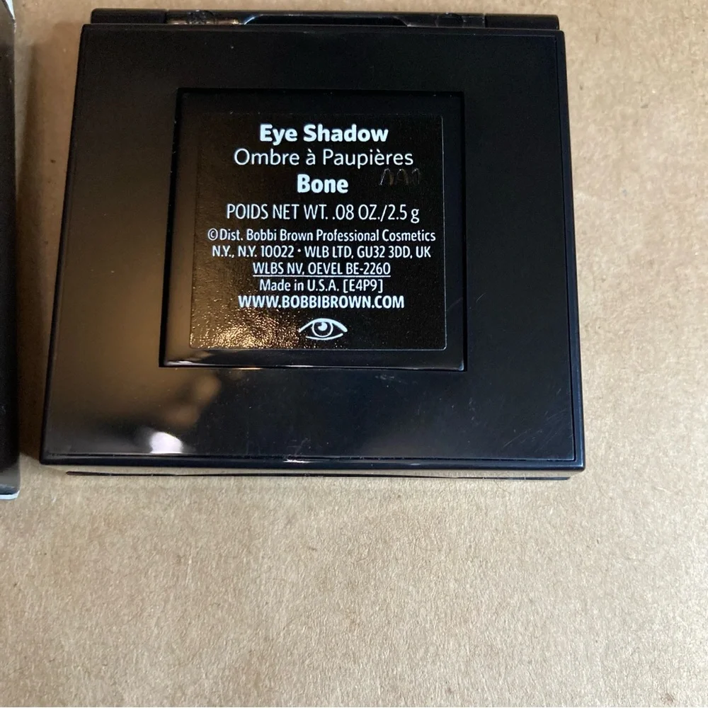 Bobbi brown eye shadow (bone 2)